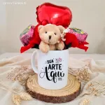 Caneca Presente com Ursinho, Bombons e Balão