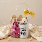 Kit Presente com Caneca Personalizada, Ursinho e Bombons