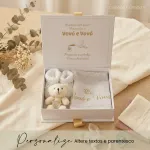 Caixa Revelação Gravidez para Avós com Toalhinha, Ursinho e Sapatinho